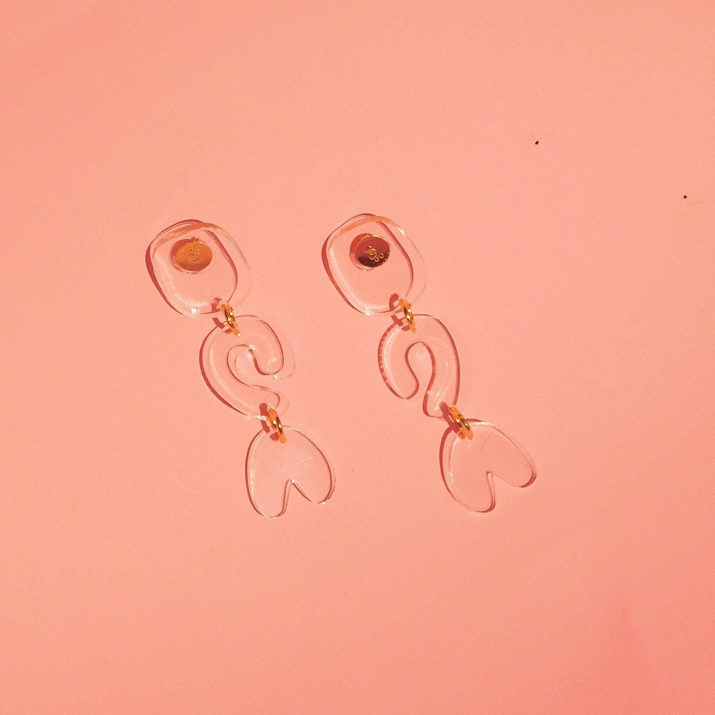 Mari Pili Dangles.